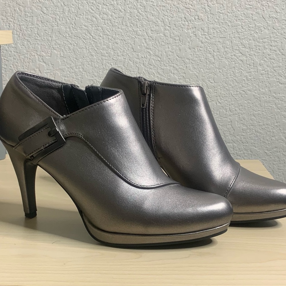 Life Stride Metallic Heeled Ankle Boots